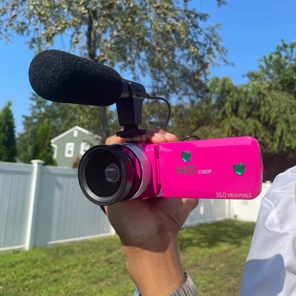 Rare Pink HD 16 MP camcorder with Microphone, 32 GB sd card and Fish eye Lens